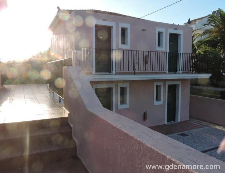 aristomenis-studios-lourdata-kefalonia-9