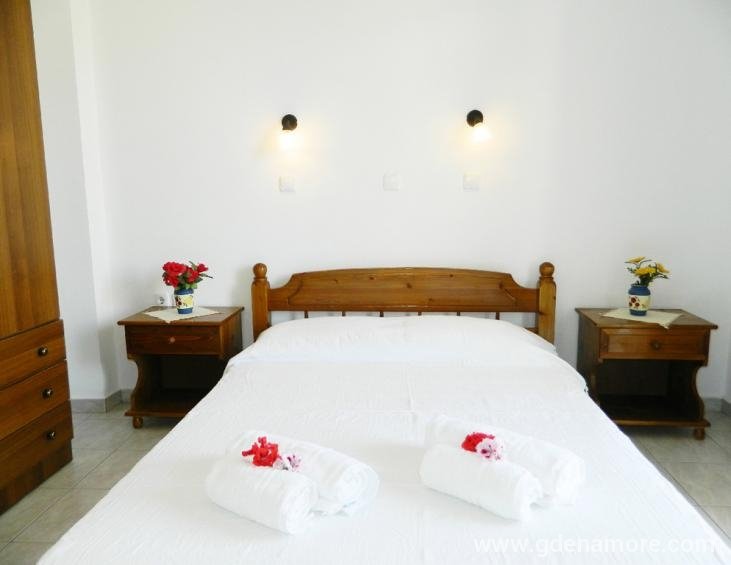 ariston-apartments-poros-kefalonia-4-bed-apartment