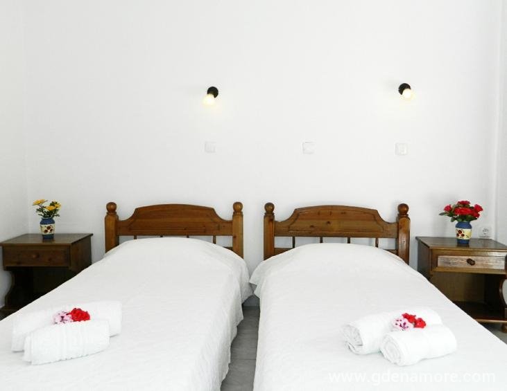 ariston-apartments-poros-kefalonia-5-bed-apartment