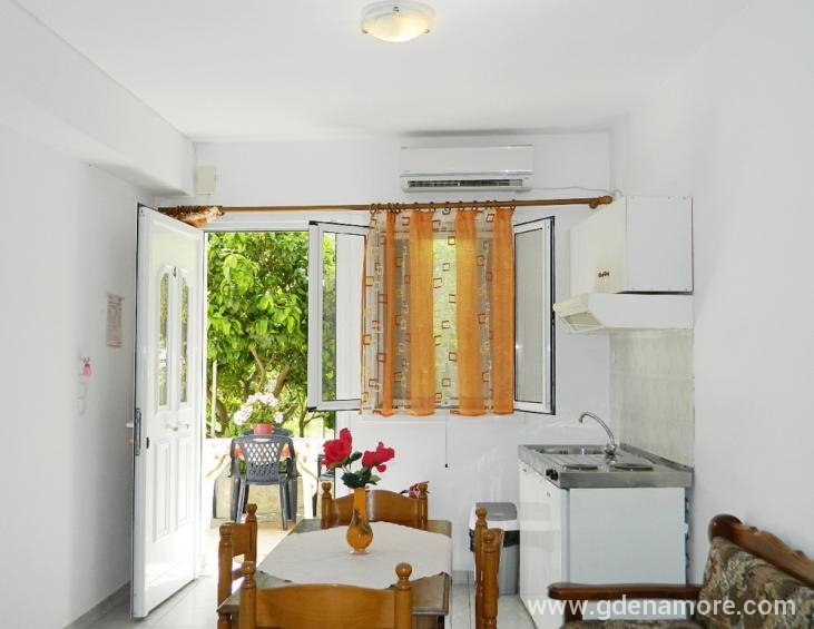 ariston-apartments-poros-kefalonia-5-bed-apartment