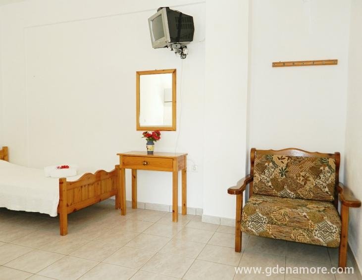 ariston-apartments-poros-kefalonia-5-bed-apartment