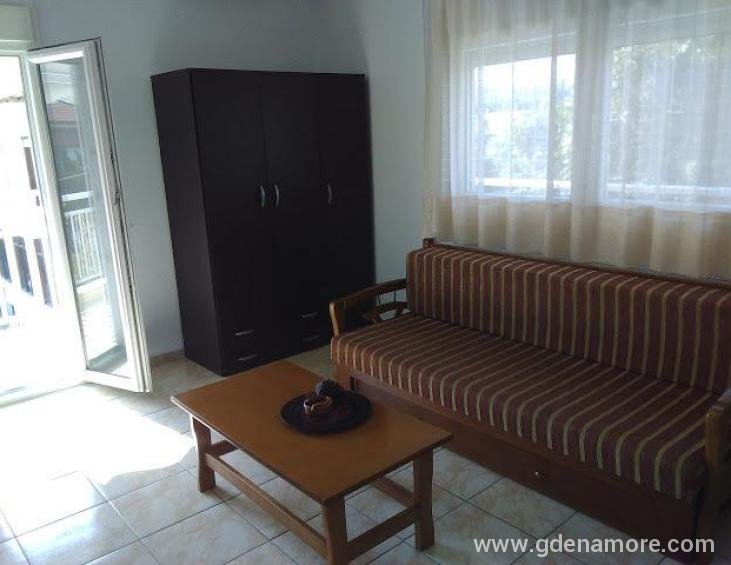 bakas-house-apartments-ierissos-athos-17
