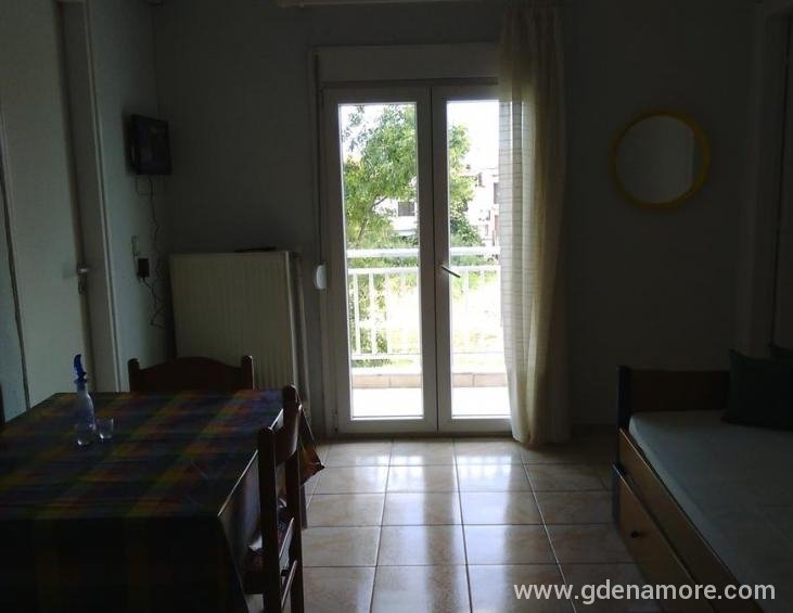 bakas-house-apartments-ierissos-athos-18