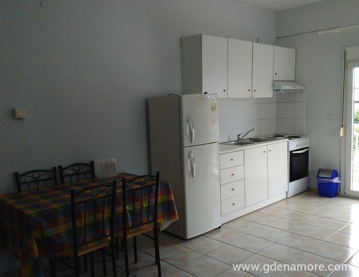 bakas-house-apartments-ierissos-athos-19