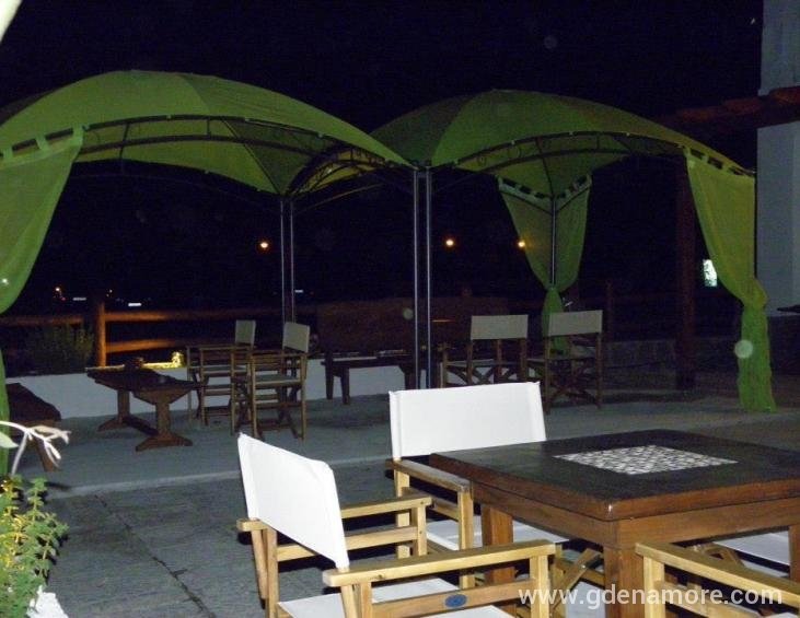 bakas-house-apartments-ierissos-athos-40
