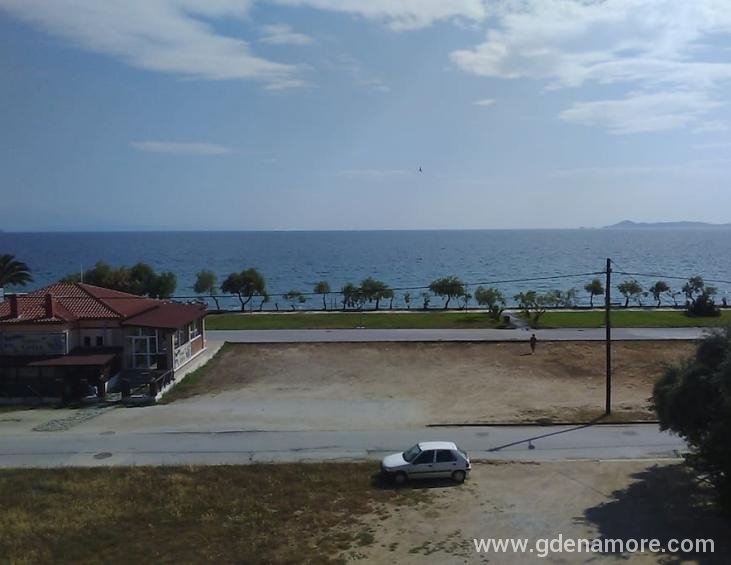 bakas-house-apartments-ierissos-athos-6