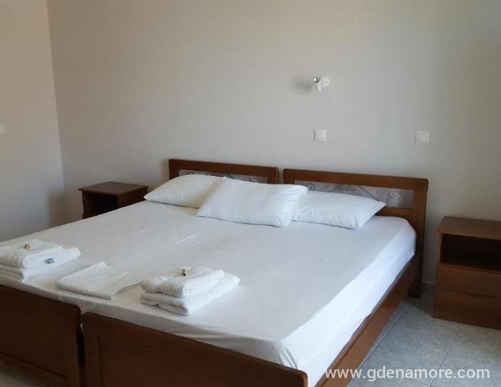 captain-georgio-apartments-poros-kefalonia-3-bed-s