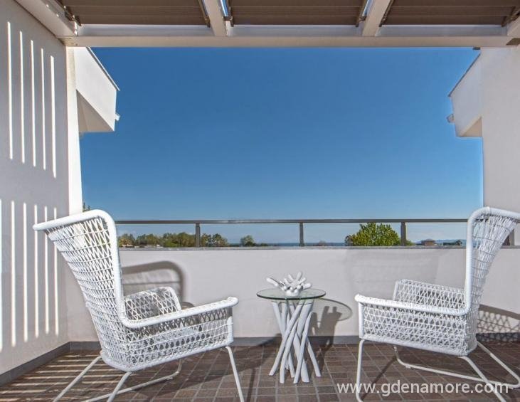 corali-luxury-villas-ierissos-athos-amphilia-1
