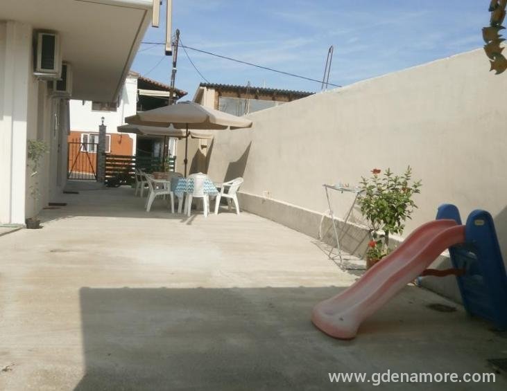 daniela-apartments-nea-rodha-athos-9