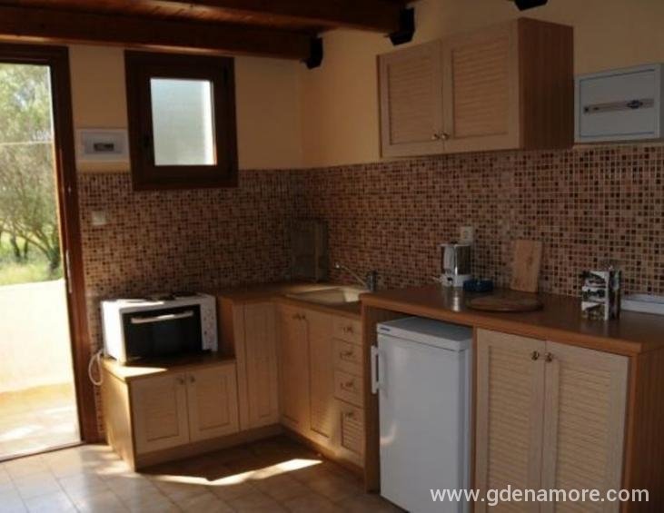 helena-studios-svoronata-kefalonia-11