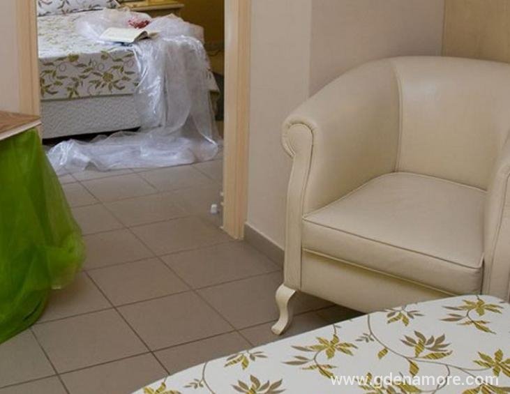 ionian-plaza-argostoli-kefalonia-family-room