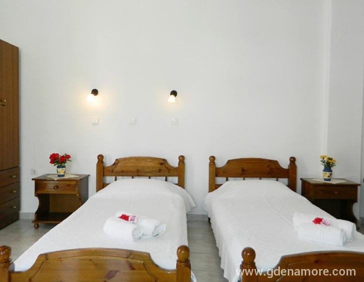 kariston-apartments-poros-kefalonia-3-bed-studio-6