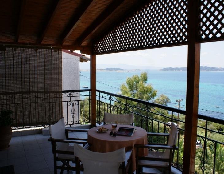 katerina-pansion-ouranopolis-athos-3-bed-studio-se