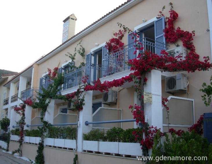 luisa-apartments-poros-kefalonia-3