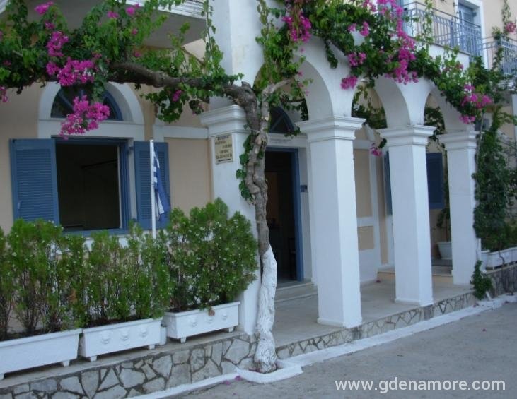 luisa-apartments-poros-kefalonia-7