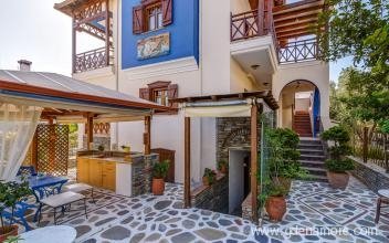 Хотел Нириидес, частни квартири в града Ammoiliani, Гърция