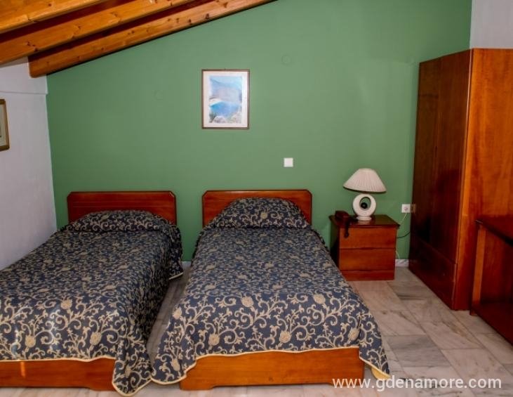 odysseus-palace-poros-kefalonia-apartment-1