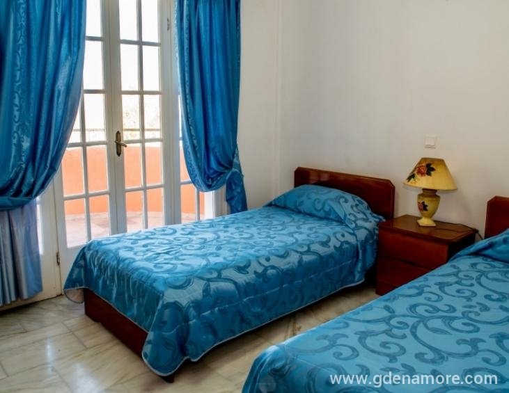 odysseus-palace-poros-kefalonia-studio