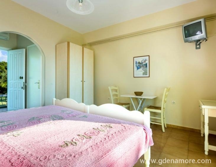 panorama-fanari-studios-and-apartments-argostoli-k