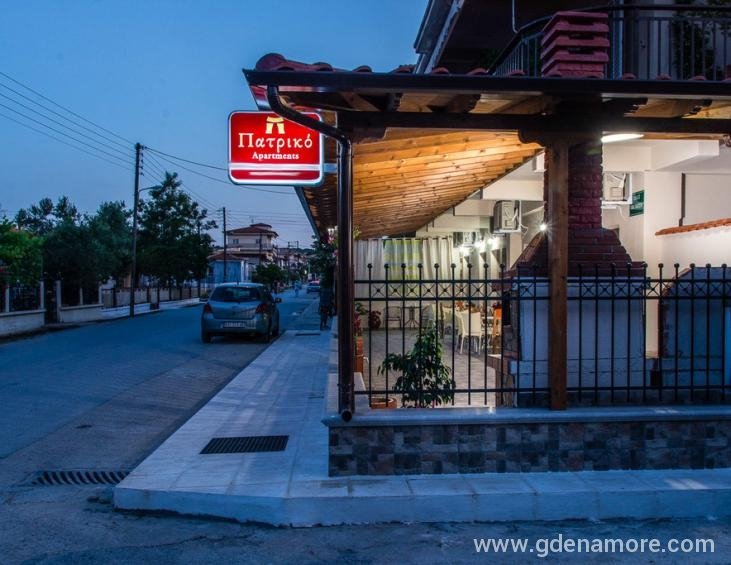 patriko-apartments-ierissos-athos-3