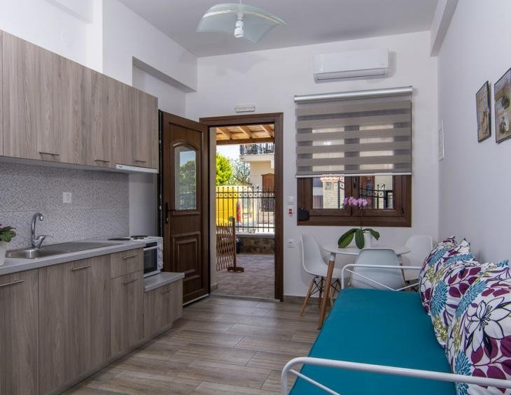 patriko-apartments-ierissos-athos-apartment-elena-