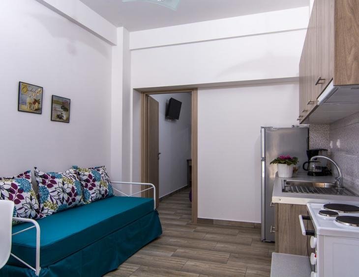 patriko-apartments-ierissos-athos-apartment-elena-