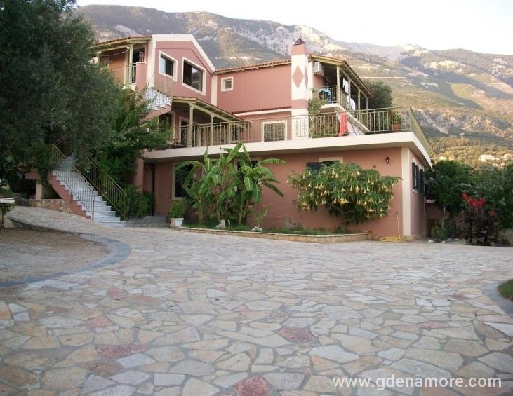 ramona-studios-lourdata-kefalonia-1