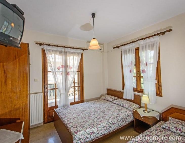 thanos-apartments-ierissos-athos-10