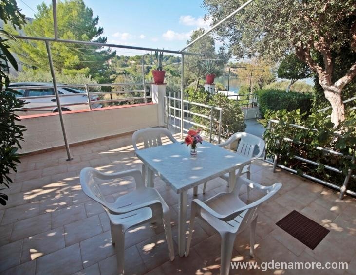 venia-studios-lassi-kefalonia-apartment-2