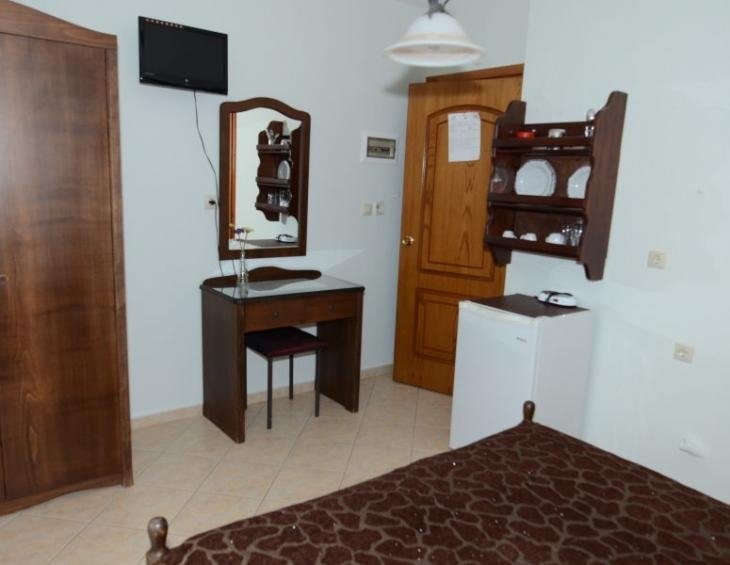 xenonas-nostos-rooms-ammouliani-athos-2-bed-room-n