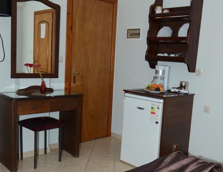 xenonas-nostos-rooms-ammouliani-athos-2-bed-room-n