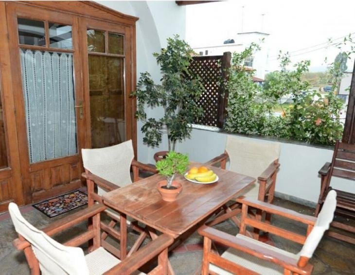 xenonas-nostos-rooms-ammouliani-athos-5-bed-apartm