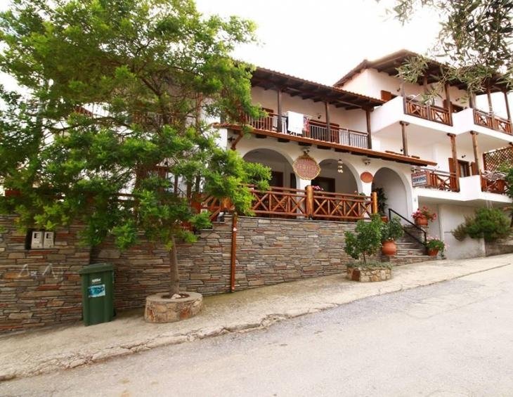 zefyros-pension-ammouliani-athos-2