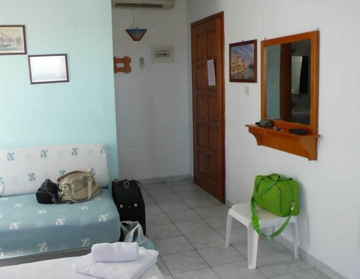 zefyros-pension-ammouliani-athos-9