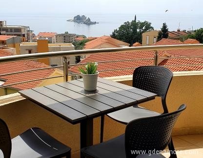 Anja &amp; Ogo apartment with sea view &amp; pool, privatni smeštaj u mestu Petrovac, Crna Gora - inbound928670574180137669