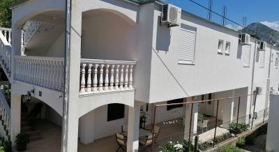 Apartments Igumanovic, private accommodation in city Sutomore, Montenegro