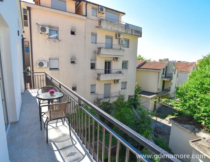 Apartman 4 