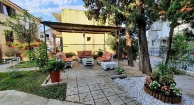 Apartments and rooms Banovic, private accommodation in city Šušanj, Montenegro