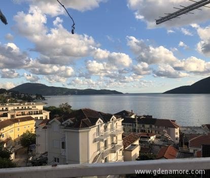 Casa: Apartamentos y habitaciones, alojamiento privado en Igalo, Montenegro