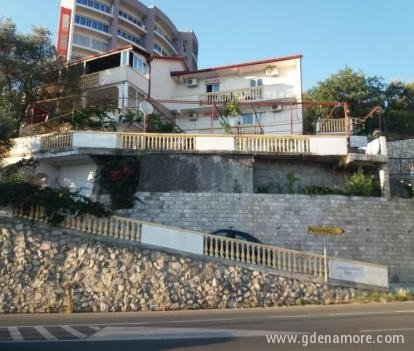 Apartments Kaladjurdjevic, private accommodation in city Rafailovići, Montenegro