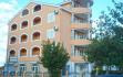 Apartmaji Ivo in Nada, zasebne nastanitve v mestu Budva, Črna gora