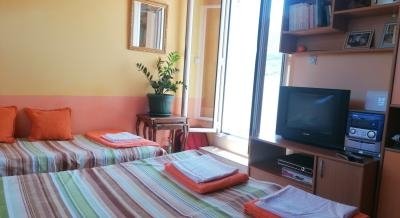 Cozy apartment, private accommodation in city Igalo, Montenegro