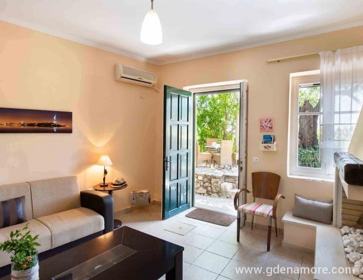almond-tree-house-exanthia-lefkada-9