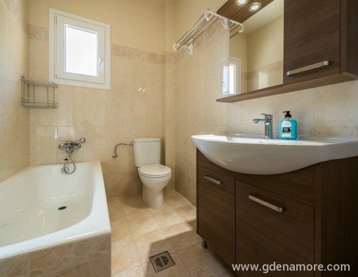 egalion-house-argostoli-kefalonia-4-bed-apartment-