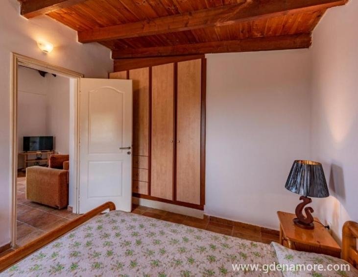 kefalonian-360-degrees-sunrise-apartments-svoronat