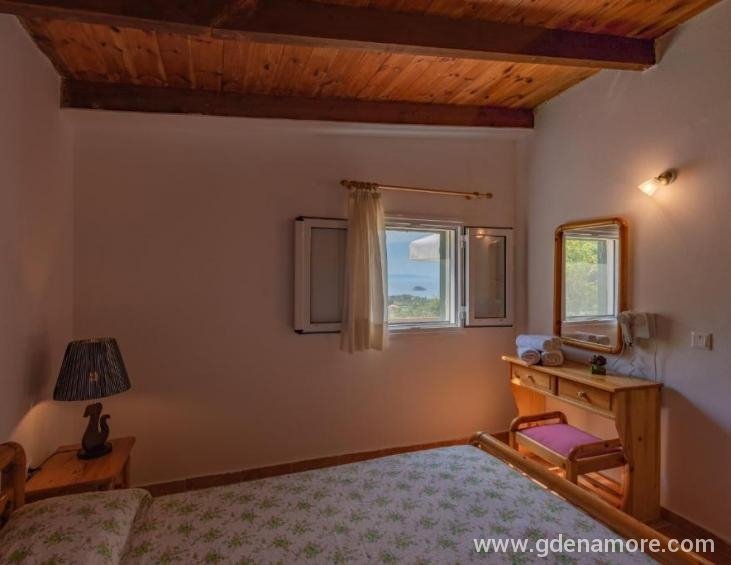 kefalonian-360-degrees-sunrise-apartments-svoronat