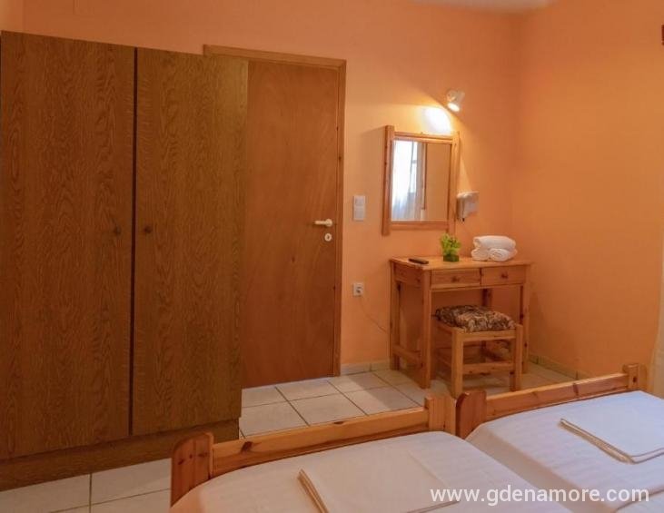 kefalonian-360-degrees-sunrise-apartments-svoronat