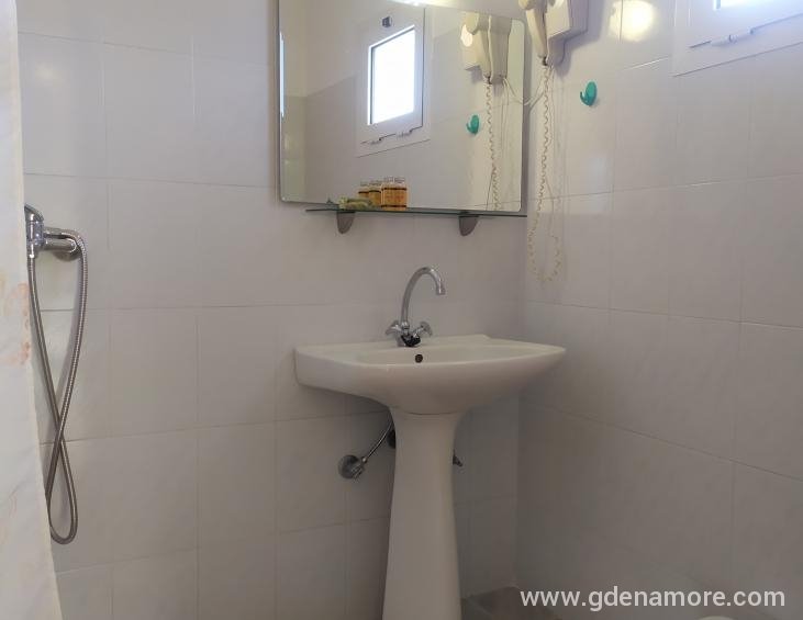 Bathroom 4adults