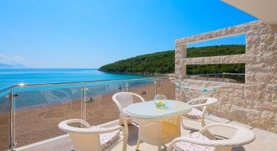 Manda 107 Mansion, alloggi privati a Jaz, Montenegro