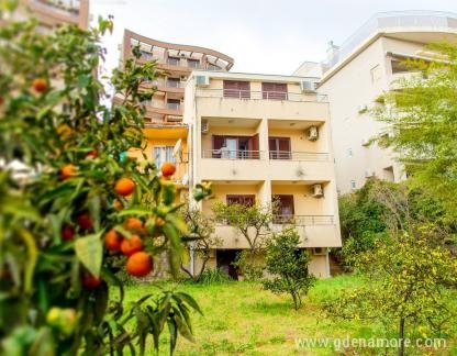 &quot;Mandarina&quot; vend&eacute;gh&aacute;z, Magán szállás a községben Budva, Montenegr&oacute; - Zgrada
